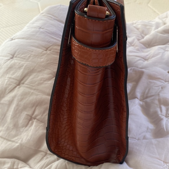 JustFab handbag, faux leather, NWT, large - Picture 4 of 7